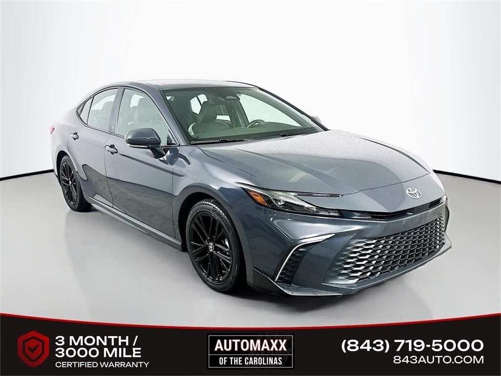 2025 Toyota Camry SE FWD