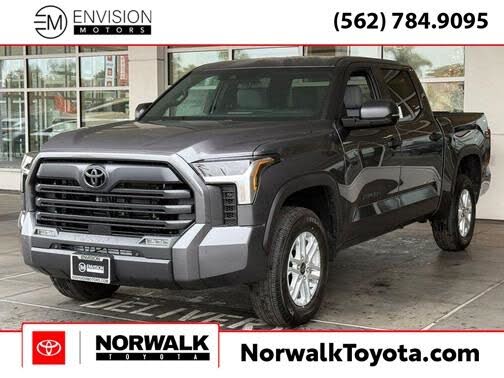 2025 Toyota Tundra SR5 CrewMax Cab 4WD