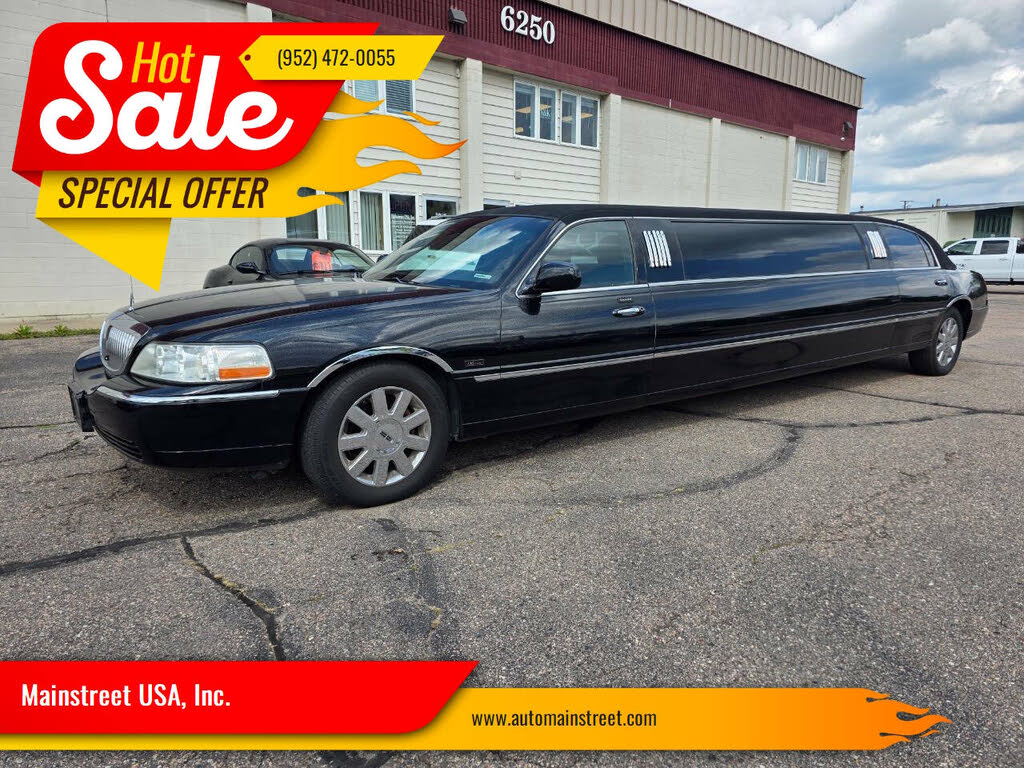 2005 Lincoln Town Car Executive