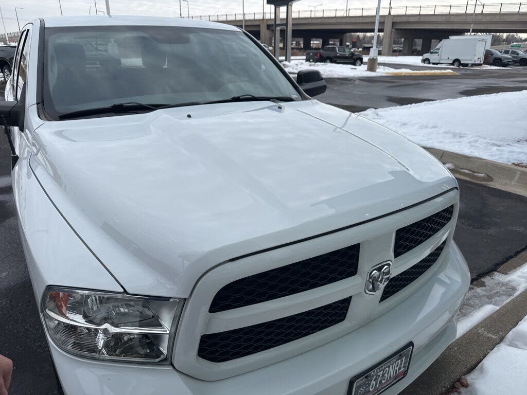 2017 RAM 1500 Express Crew Cab 4WD