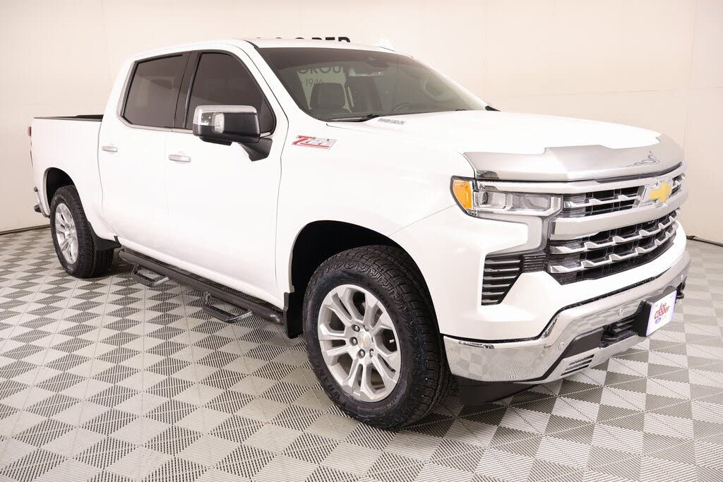 2023 Chevrolet Silverado 1500 LTZ Crew Cab 4WD
