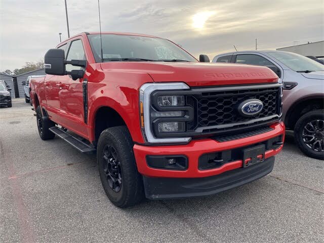 2023 Ford F-350 Super Duty XLT Crew Cab 4WD