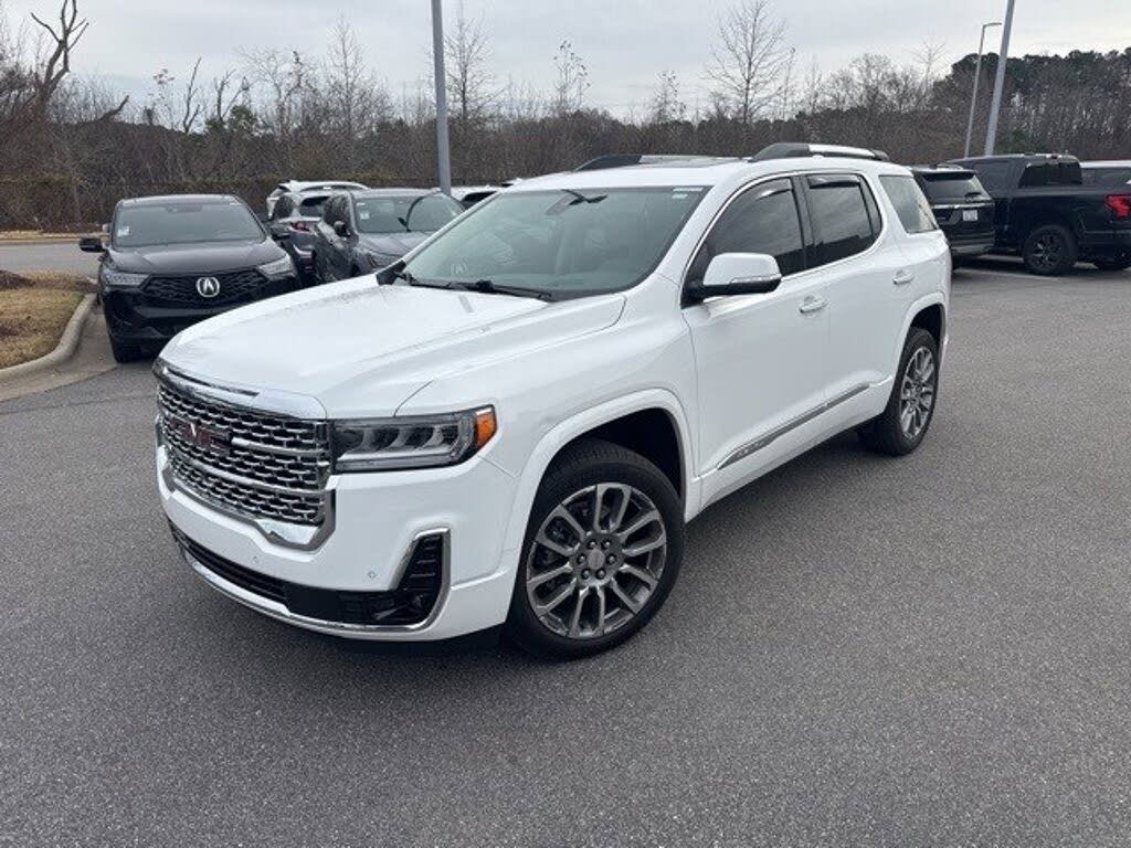 2023 GMC Acadia Denali FWD