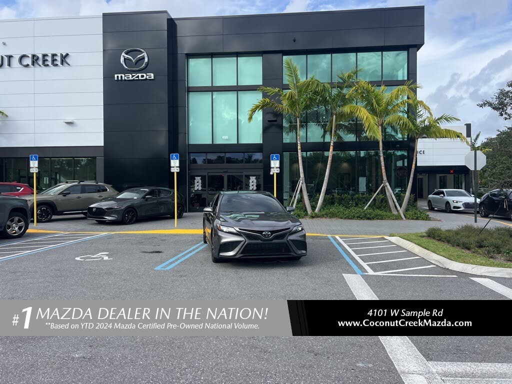 2023 Toyota Camry SE FWD