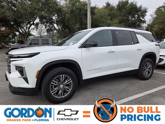 2025 Chevrolet Traverse LT FWD