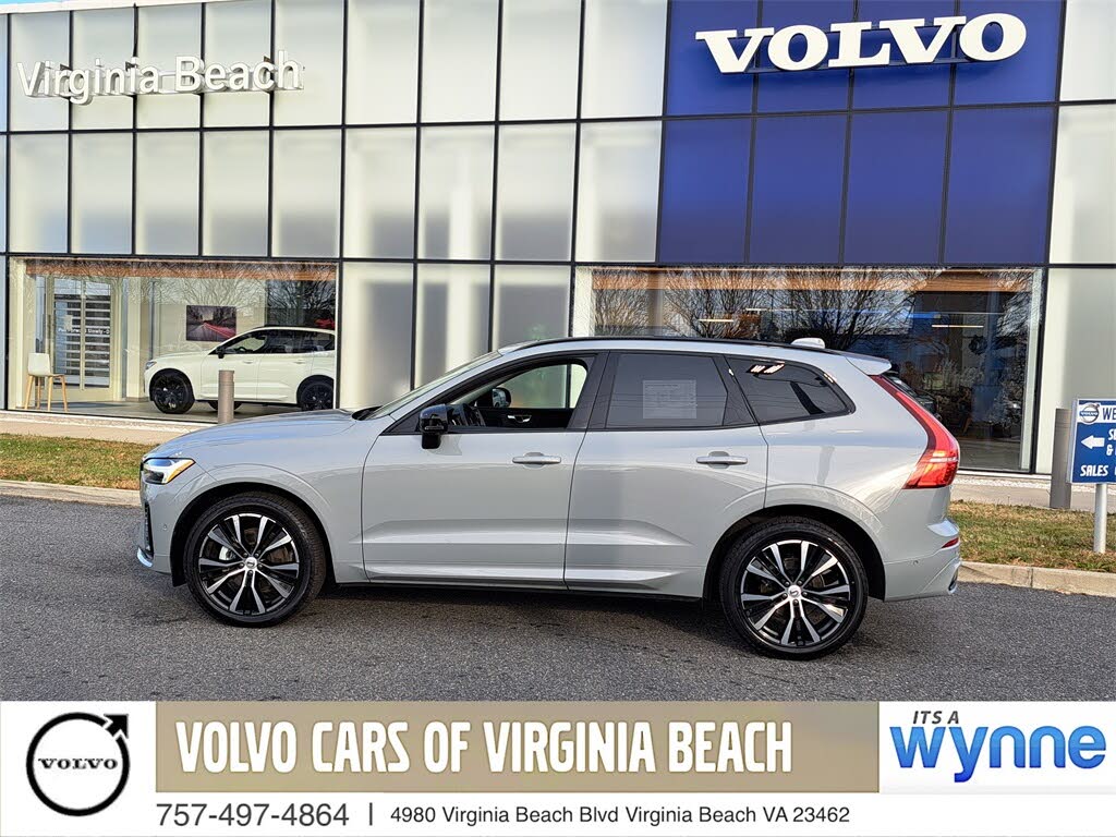 2025 Volvo XC60 B5 Plus Dark Theme AWD