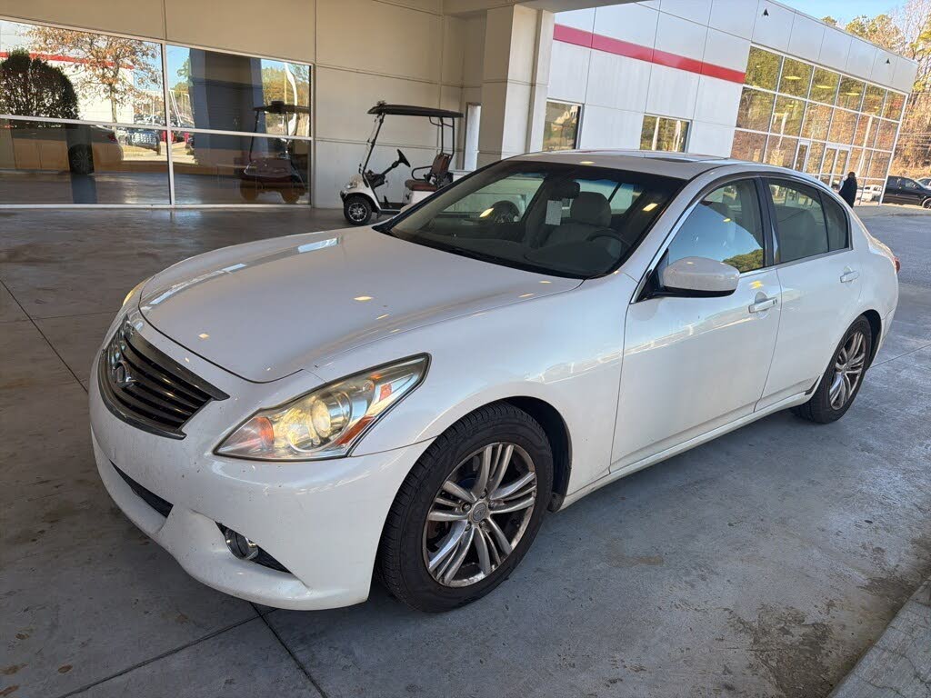 2013 INFINITI G37 Journey Sedan RWD