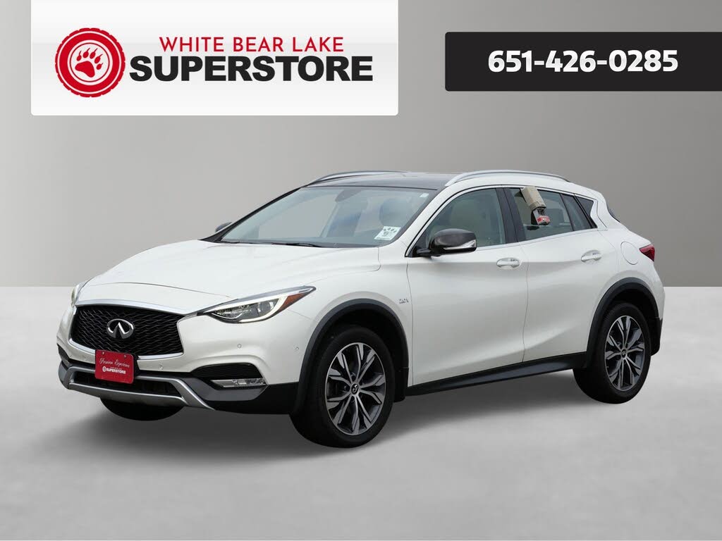 2017 INFINITI QX30 Premium AWD