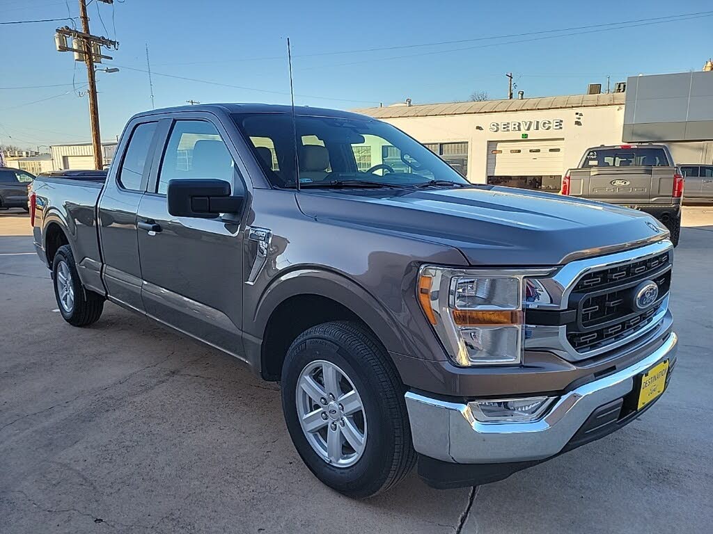2022 Ford F-150 XLT SuperCab RWD