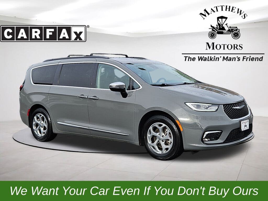 2023 Chrysler Pacifica Limited FWD