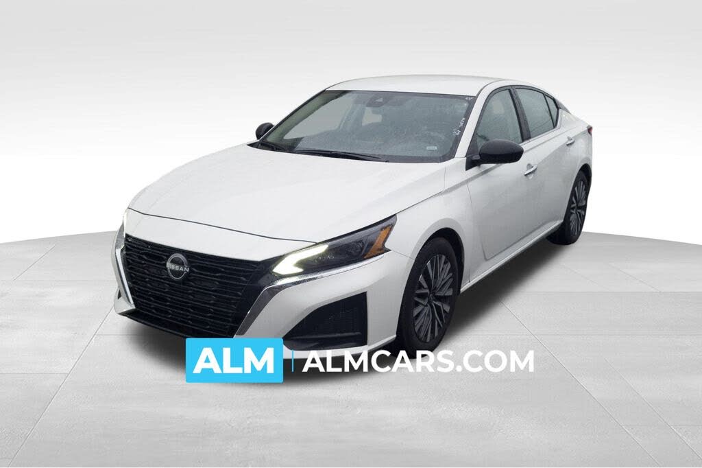 2024 Nissan Altima 2.5 SV FWD