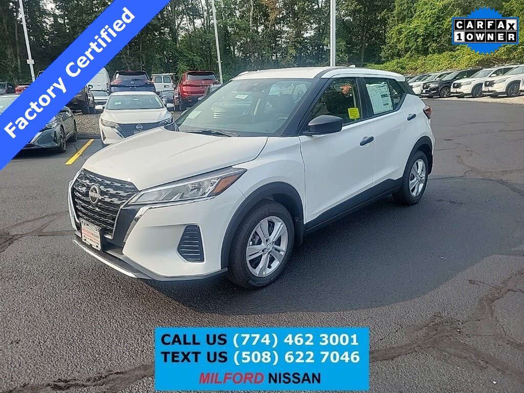 2025 Nissan Kicks Play S FWD