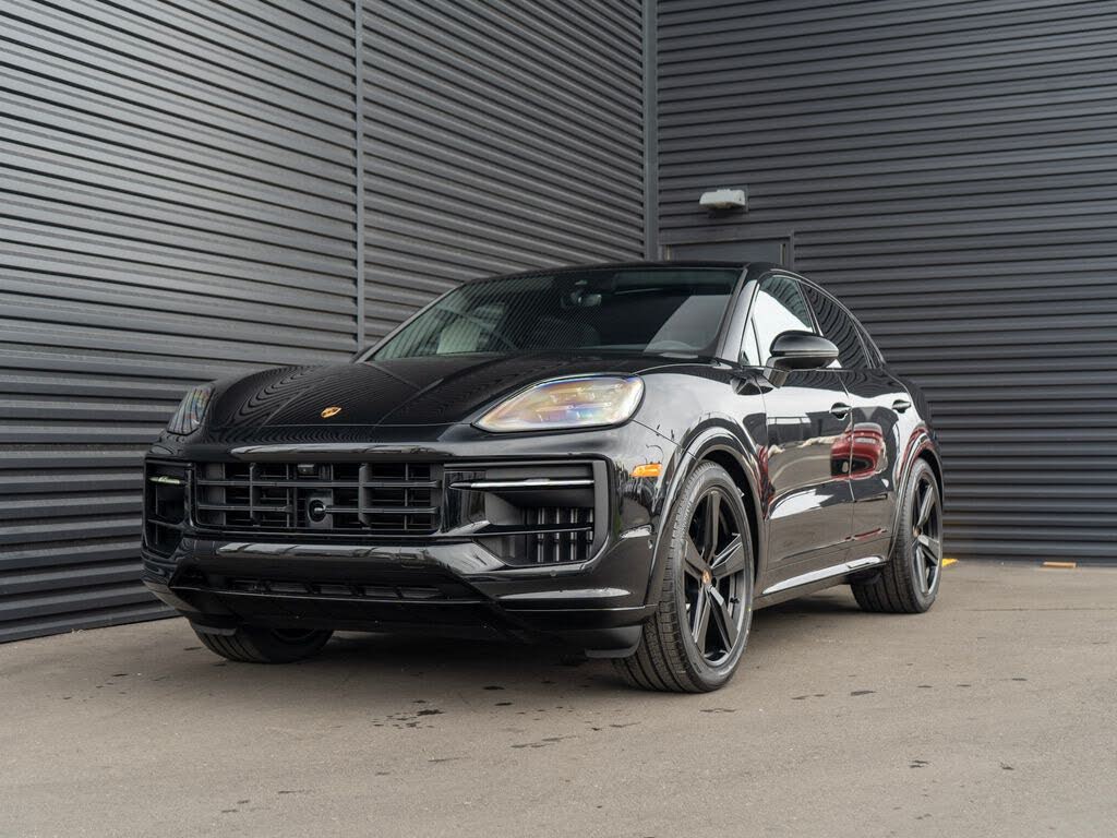 2026 Porsche Cayenne Coupe GTS AWD