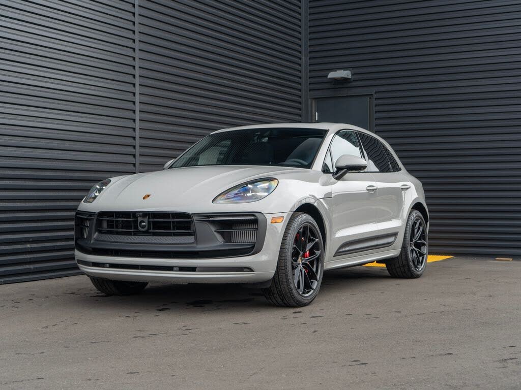 2026 Porsche Macan GTS AWD