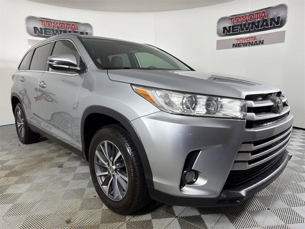 2019 Toyota Highlander XLE FWD