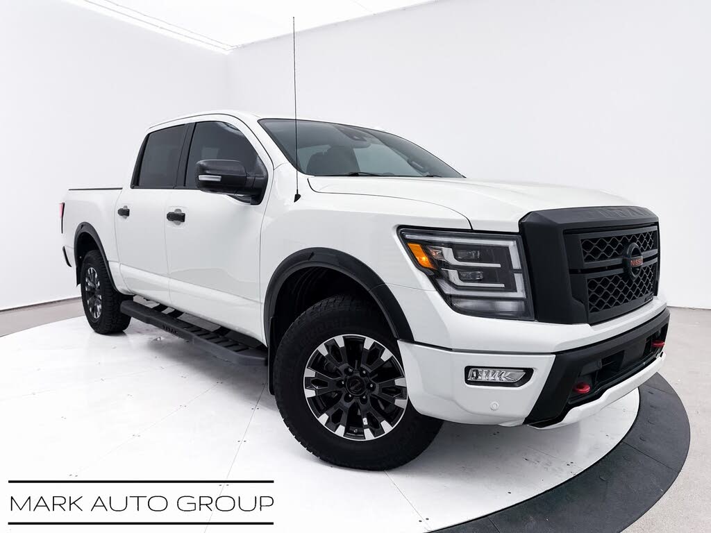 2021 Nissan Titan PRO-4X Crew Cab 4WD