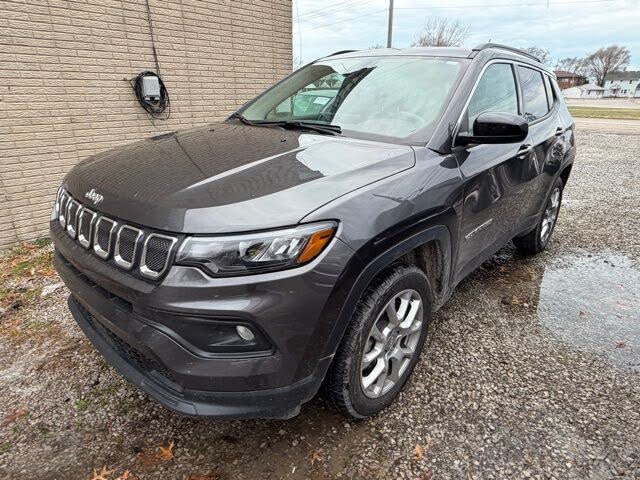 2022 Jeep Compass Latitude Lux 4WD