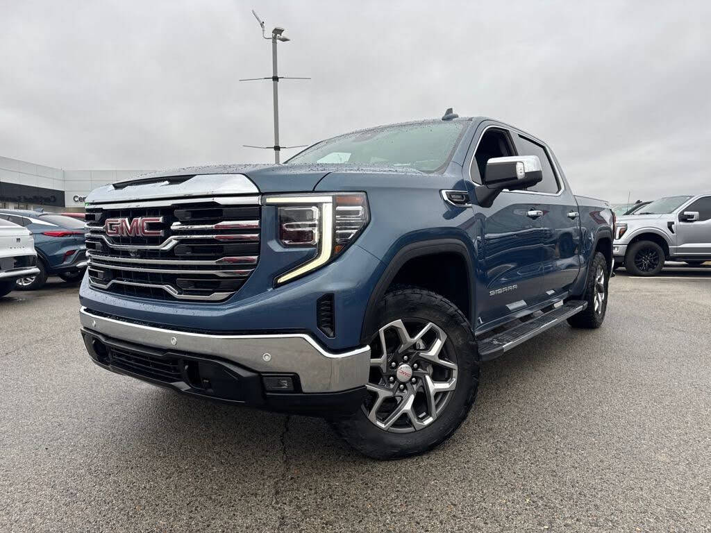 2024 GMC Sierra 1500 SLT Crew Cab 4WD