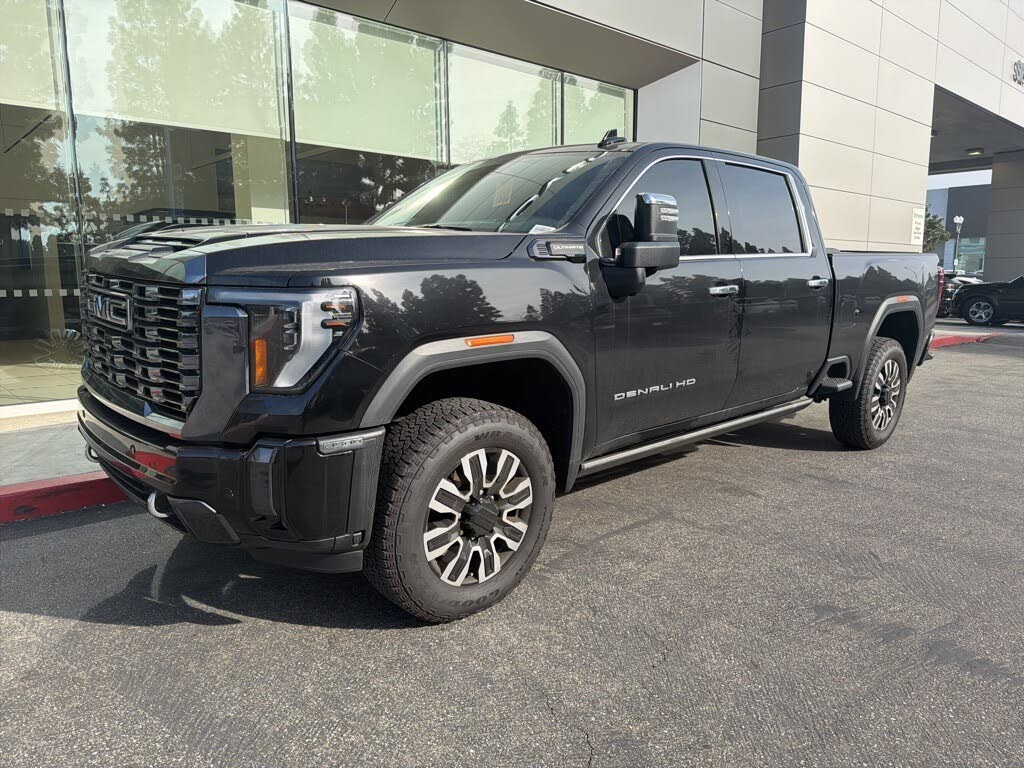 2024 GMC Sierra 3500HD Denali Ultimate Crew Cab 4WD