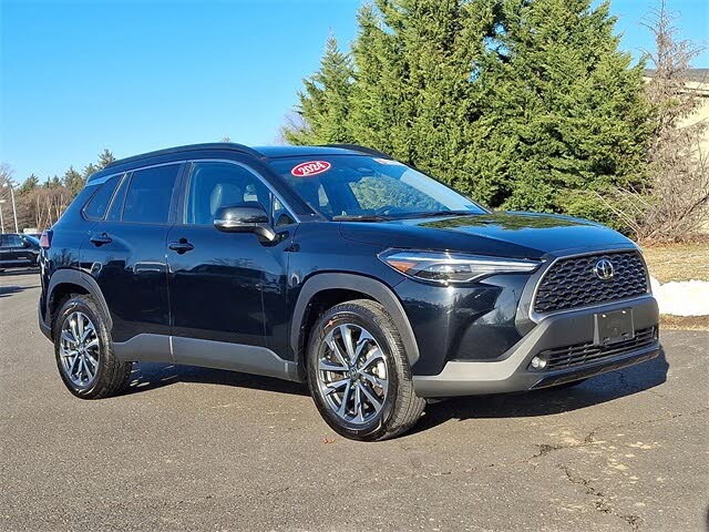 2024 Toyota Corolla Cross XLE AWD