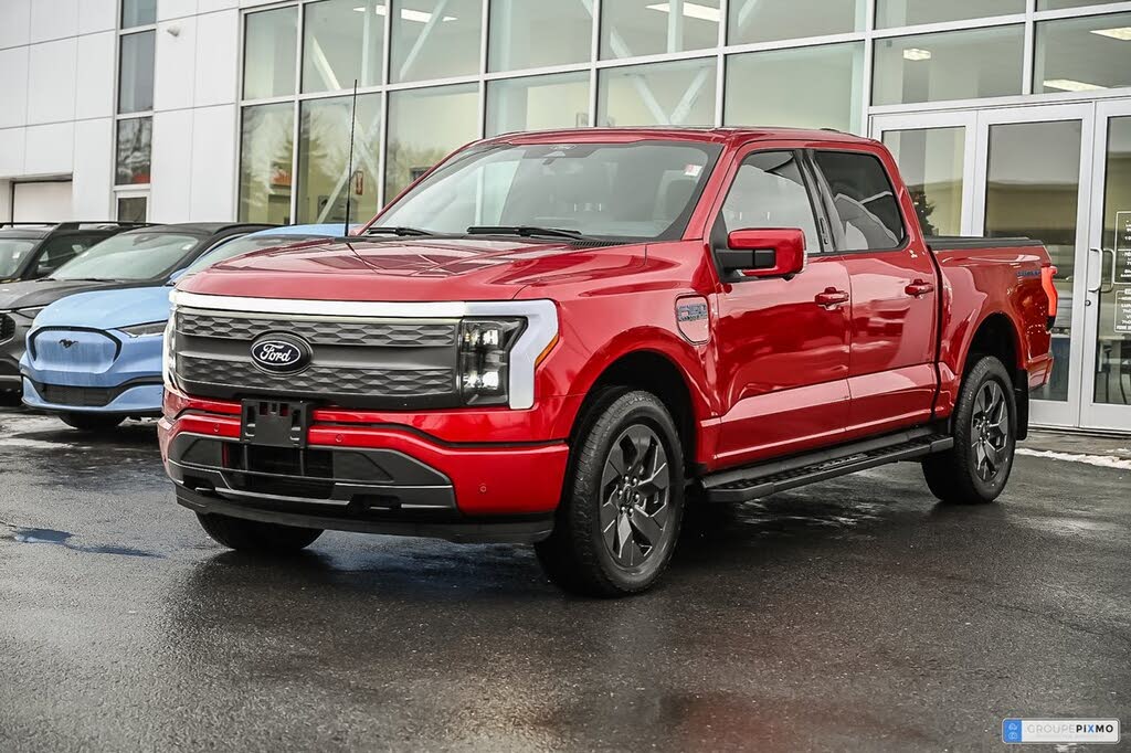 2025 Ford F-150 Lightning Lariat SuperCrew AWD
