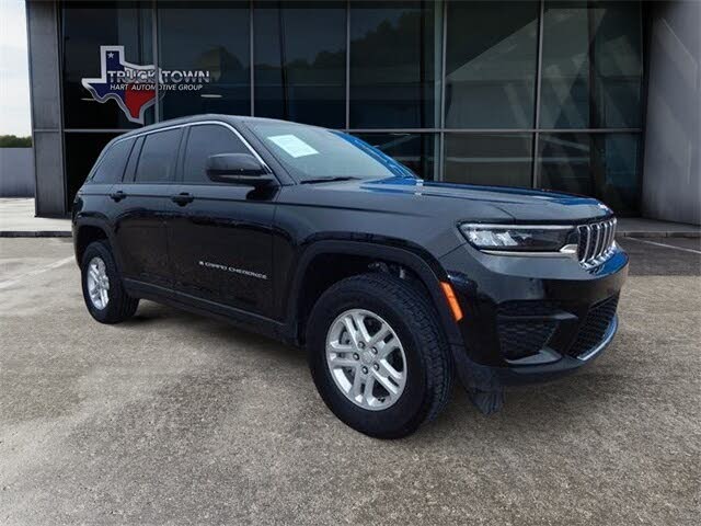 2025 Jeep Grand Cherokee Laredo 4WD