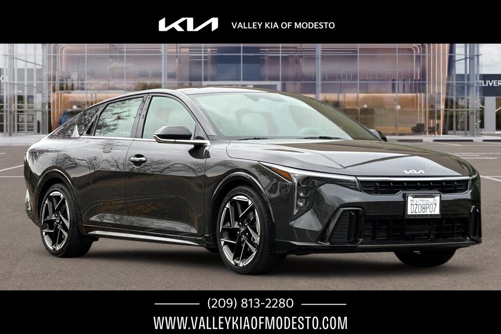 2025 Kia K4 GT-Line FWD