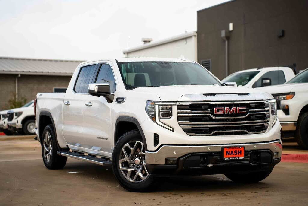 2023 GMC Sierra 1500 SLT Crew Cab 4WD