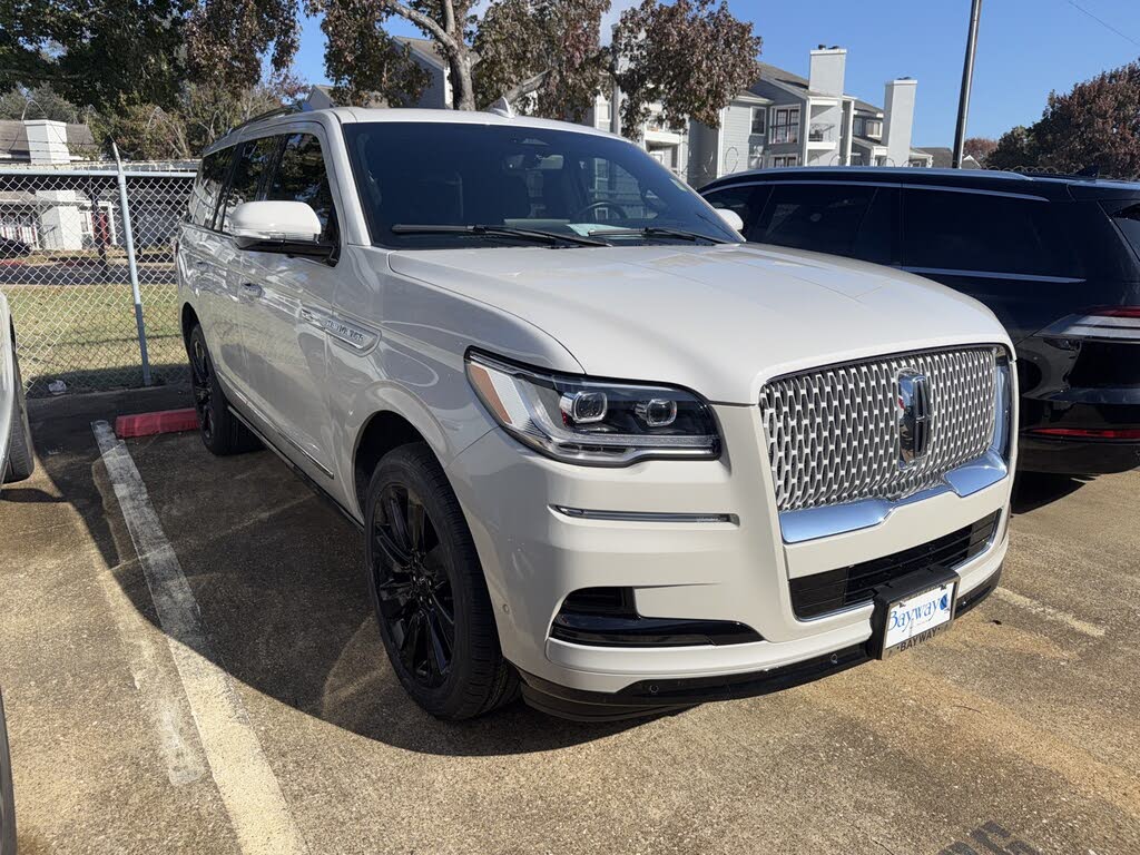 2023 Lincoln Navigator Reserve RWD