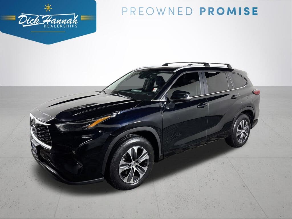 2023 Toyota Highlander XLE FWD