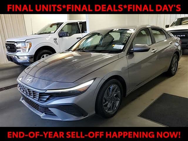 2024 Hyundai Elantra SEL FWD