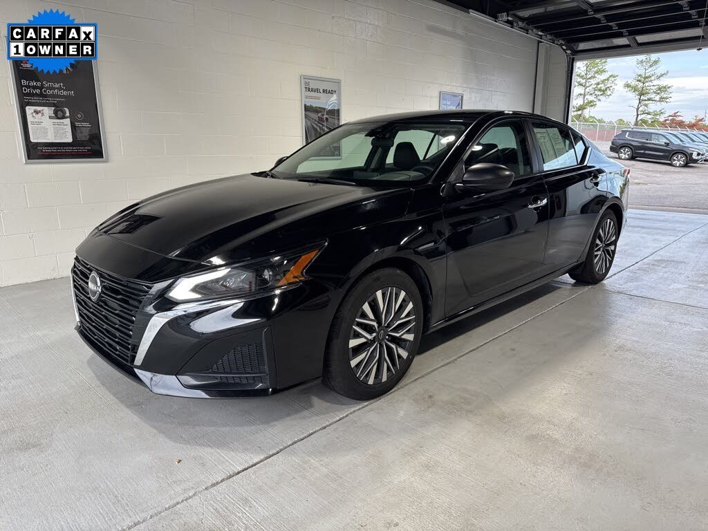 2024 Nissan Altima 2.5 SV FWD