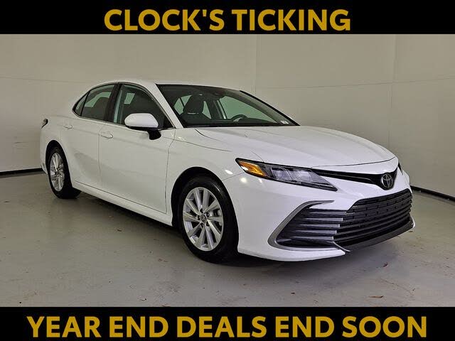 2024 Toyota Camry LE FWD