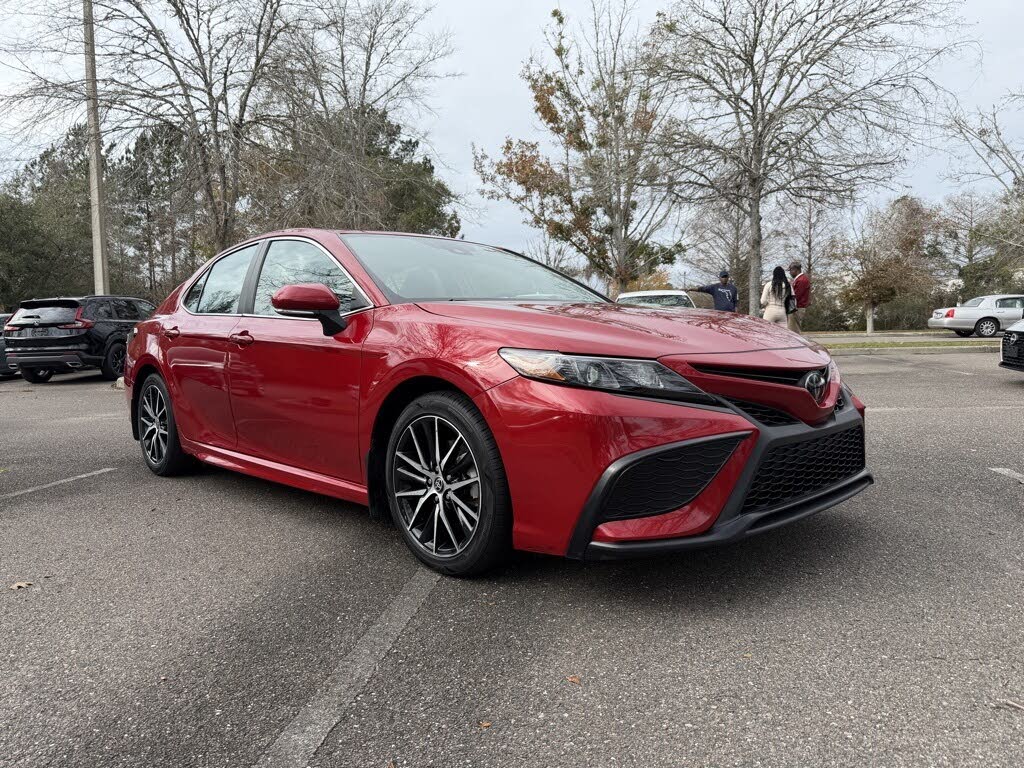 2024 Toyota Camry SE FWD