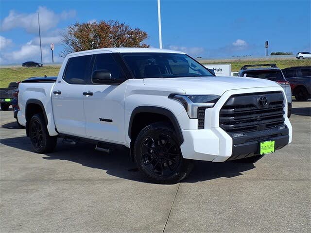 2024 Toyota Tundra SR5 CrewMax Cab 4WD