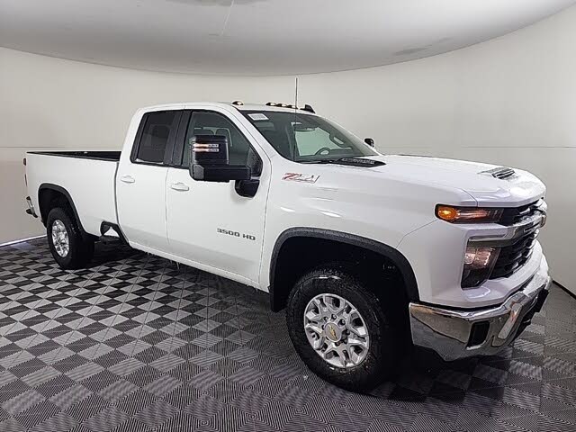 2025 Chevrolet Silverado 3500HD LT Double Cab LB 4WD