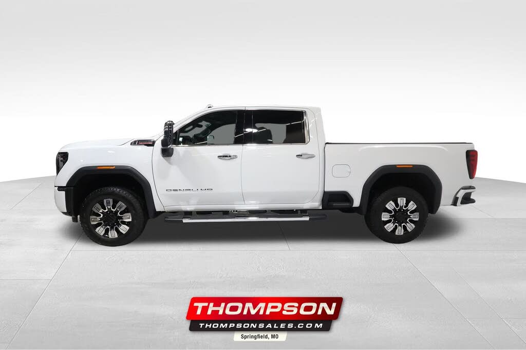 2025 GMC Sierra 2500HD Denali Crew Cab 4WD