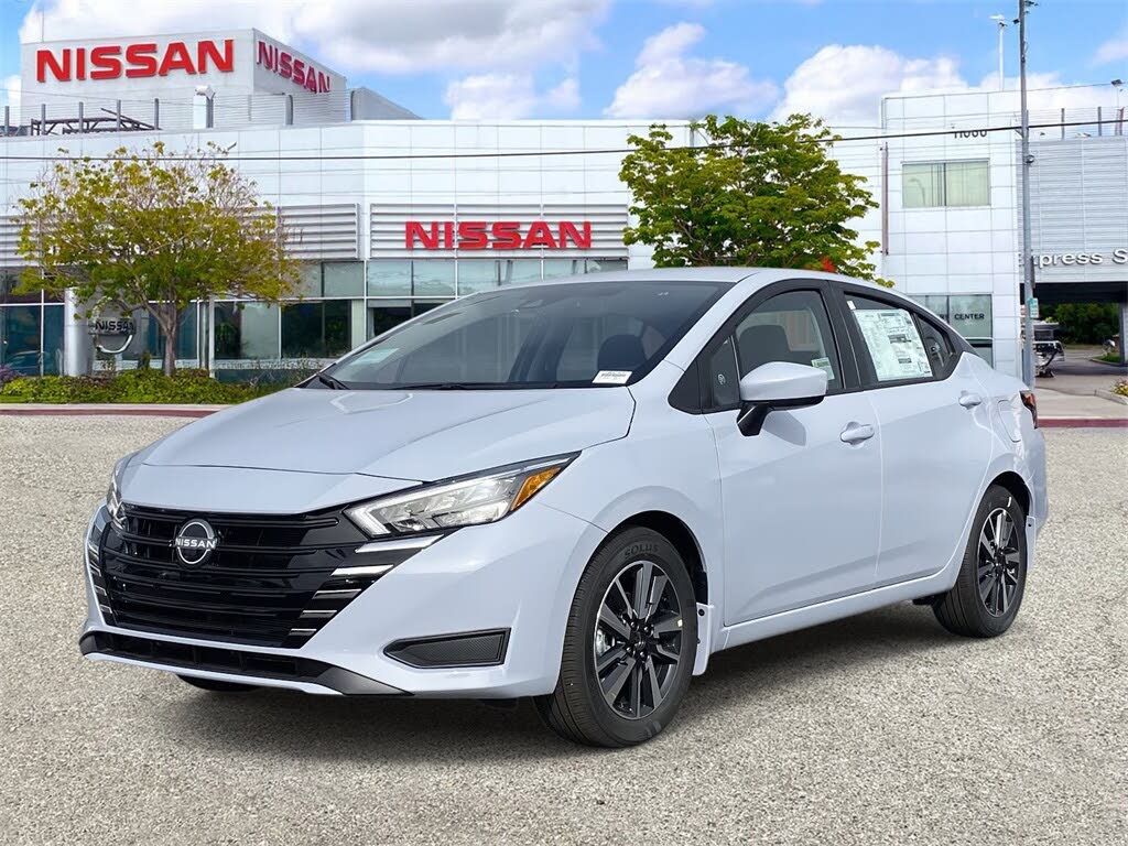 2025 Nissan Versa SV FWD