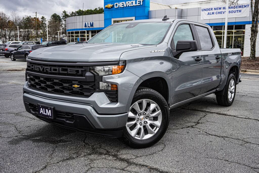 2026 Chevrolet Silverado 1500 Custom Crew Cab RWD