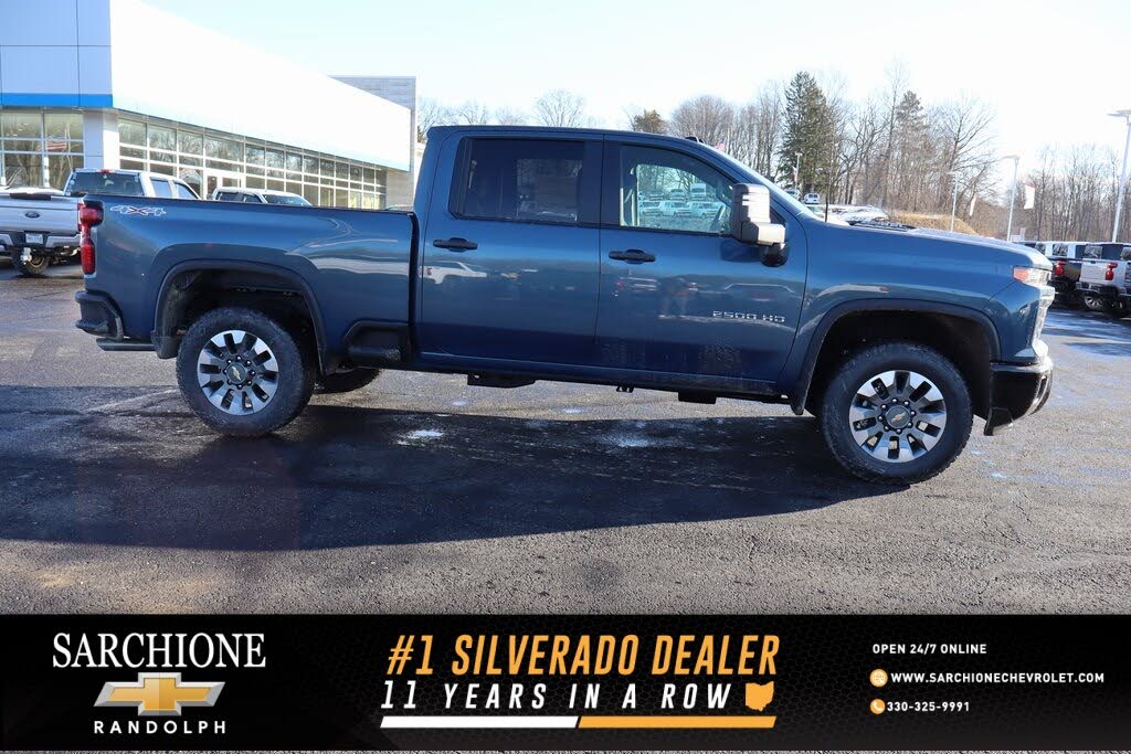 2026 Chevrolet Silverado 2500HD Custom Crew Cab 4WD