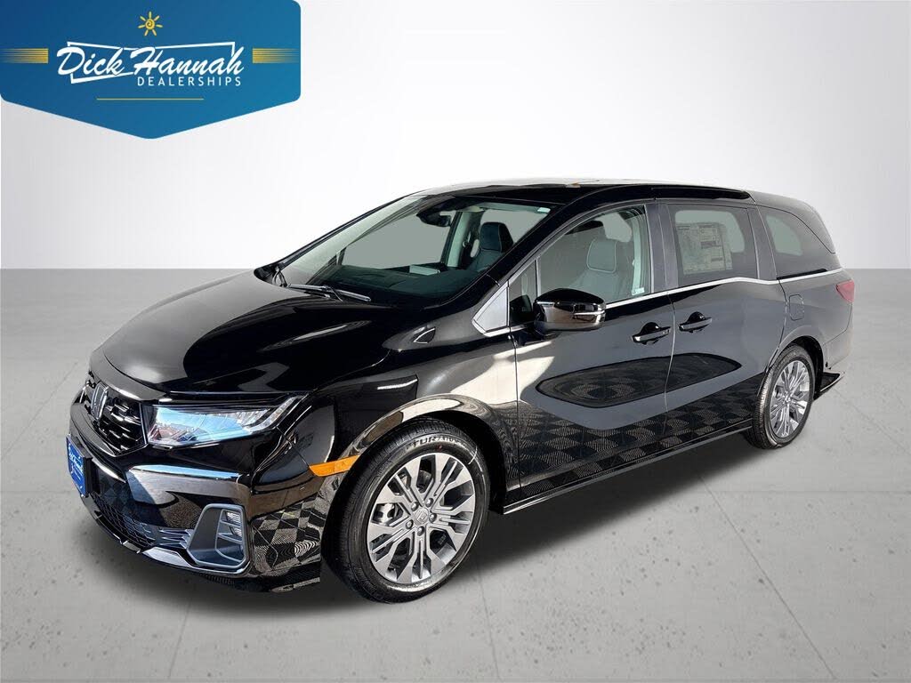 2026 Honda Odyssey Touring FWD
