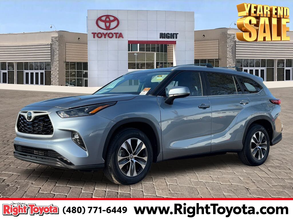 2023 Toyota Highlander XLE FWD