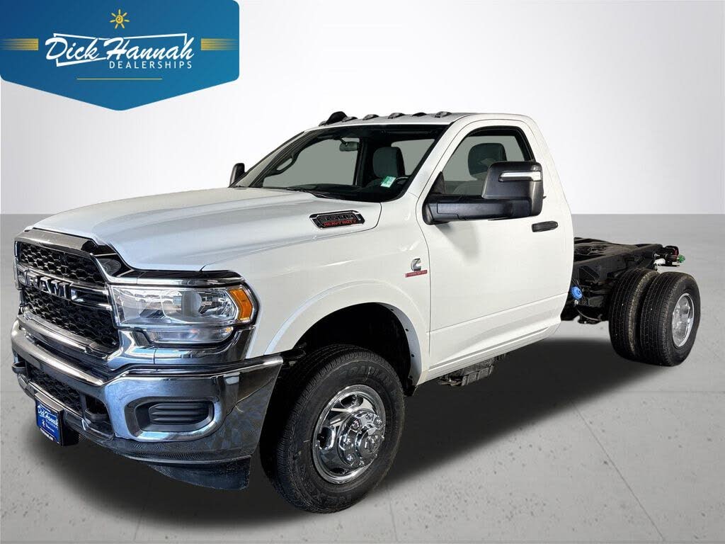 2024 RAM 3500 Chassis Tradesman Regular Cab DRW 4WD