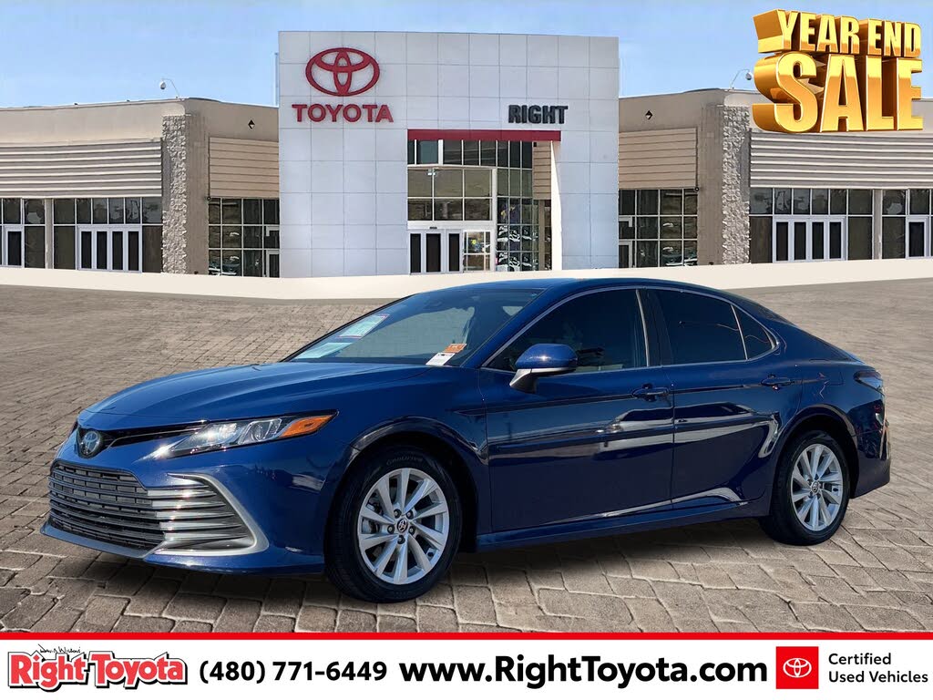 2024 Toyota Camry LE FWD