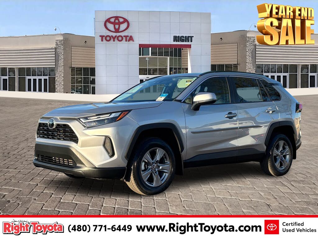 2024 Toyota RAV4 XLE FWD