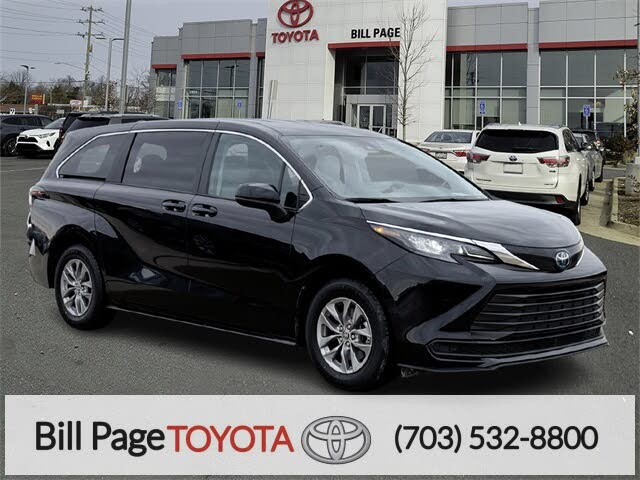 2024 Toyota Sienna LE 8-Passenger FWD