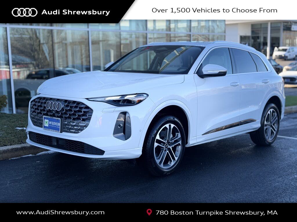 2025 Audi Q5 quattro Premium 40 TFSI