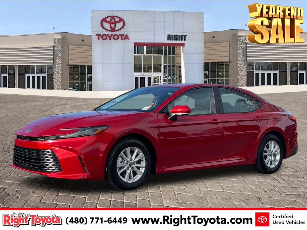 2025 Toyota Camry LE FWD