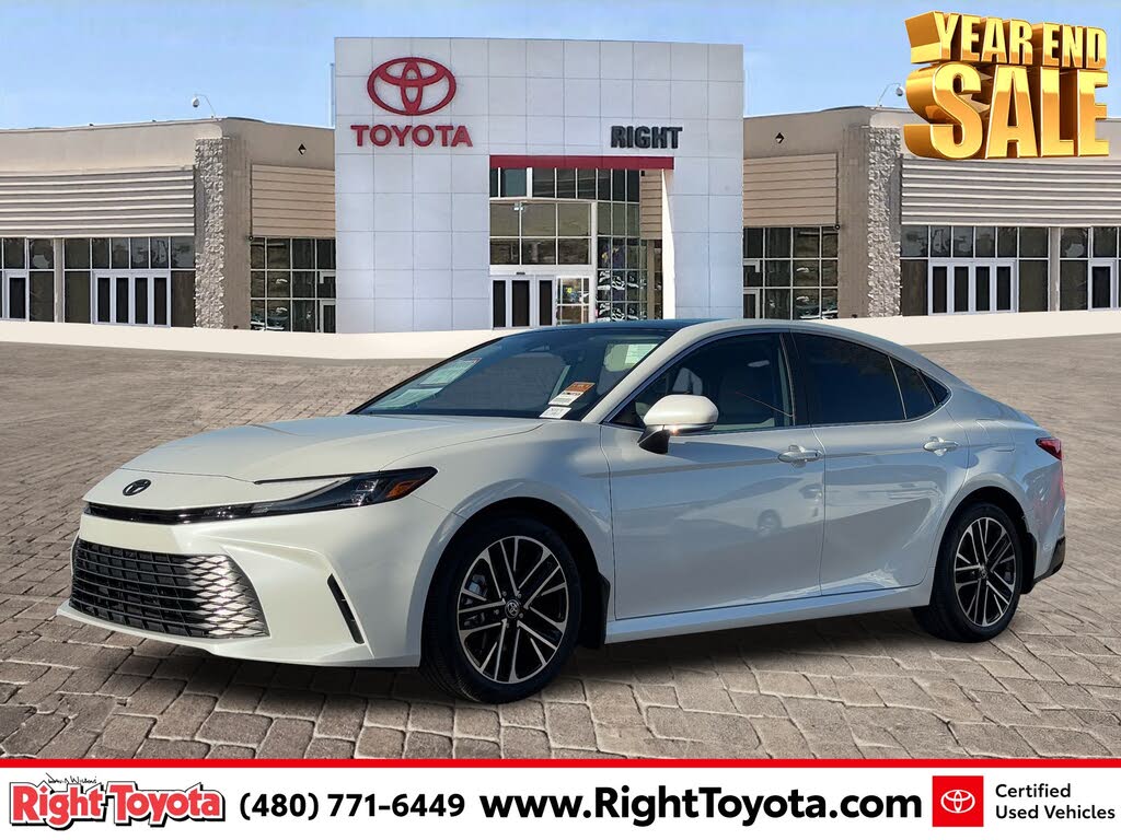 2025 Toyota Camry XLE FWD