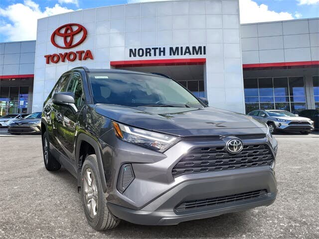 2025 Toyota RAV4 XLE FWD